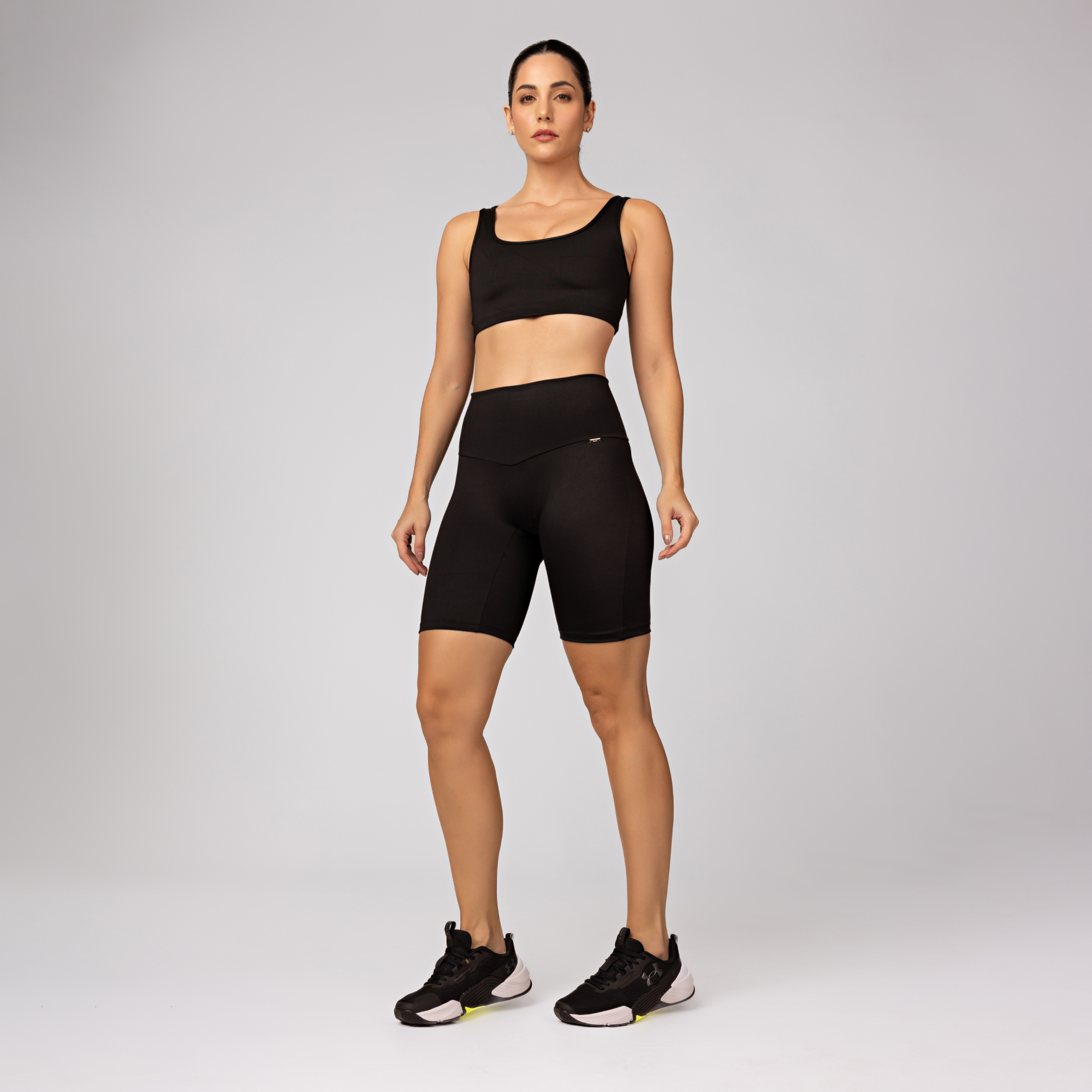 Top Active Performance Timeless - OUI!